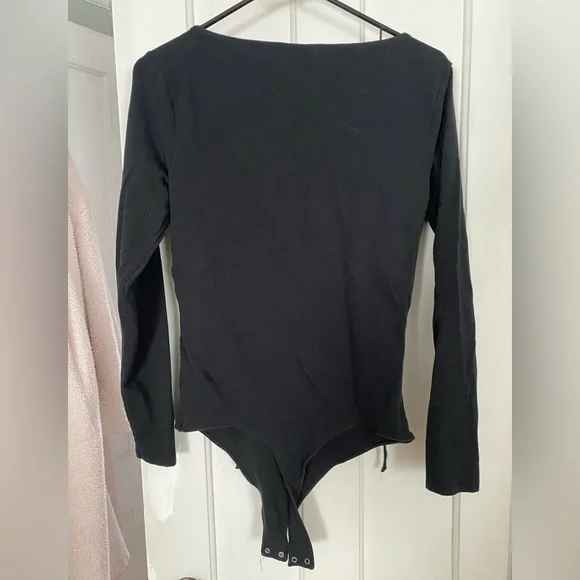 NWOT - Abercrombie Long sleeve tie neck bodysuit size Large - Picture 3 of 3
